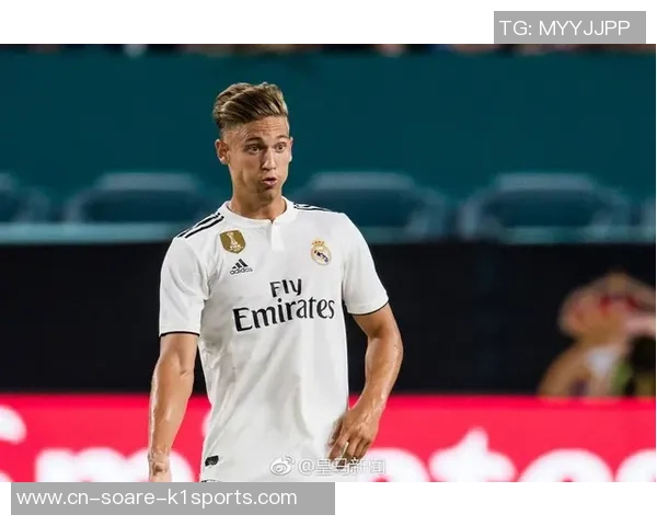 波罗:卡瓦哈尔是自己心中的标杆;喜爱戴略伦特同款潮流眼镜